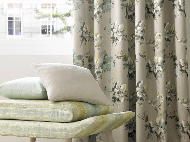 7 Best Steps to Clean Thermal Backed Curtains