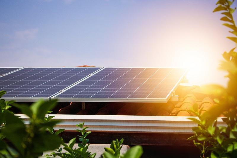 Sunshine Power: Why Solar Power Is Made Possible by the Ideal Battery